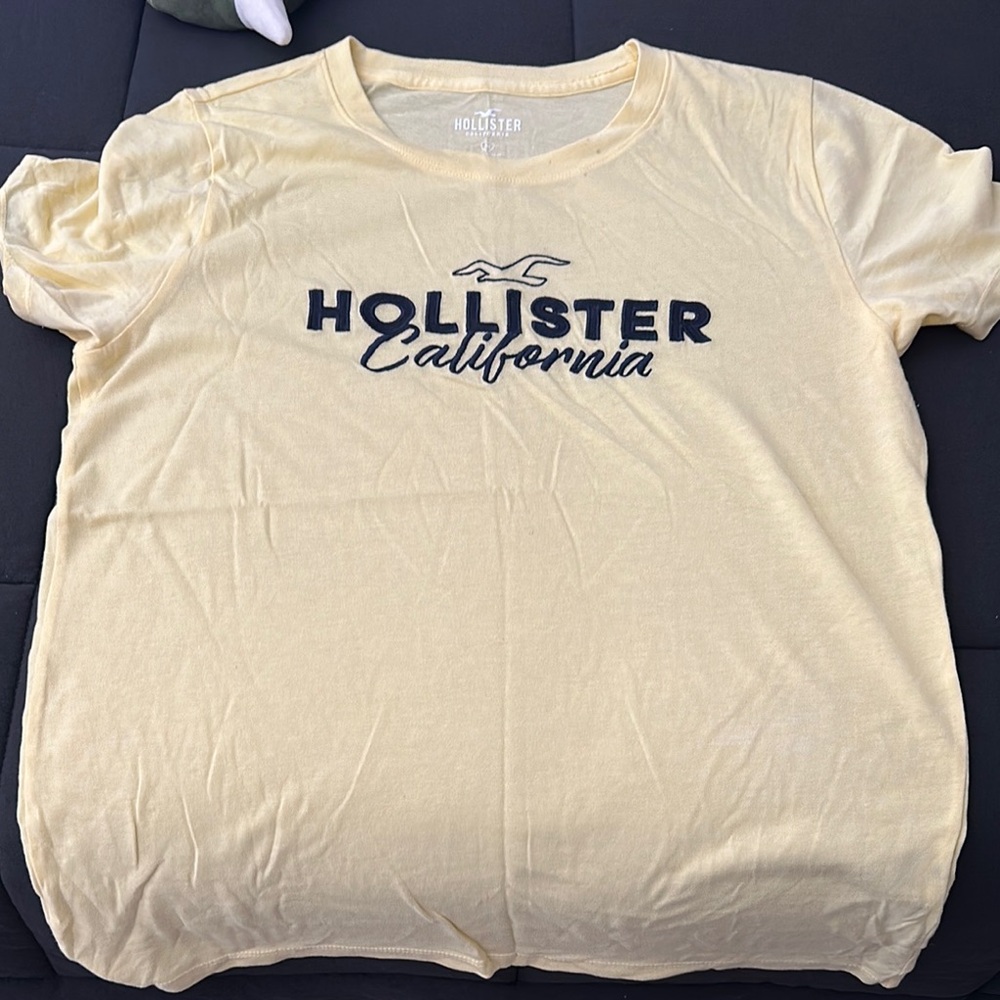 Hollister California Soft Yellow Tee